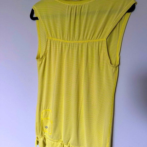 Lululemon tank - Picture 2 of 3